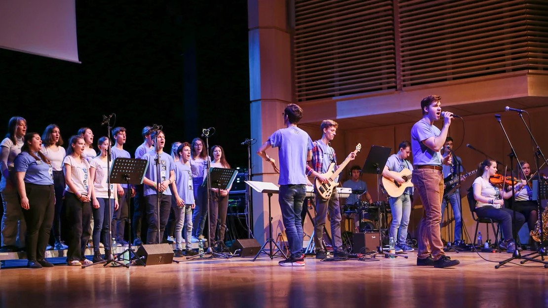 Vesmírná kapela na koncertě